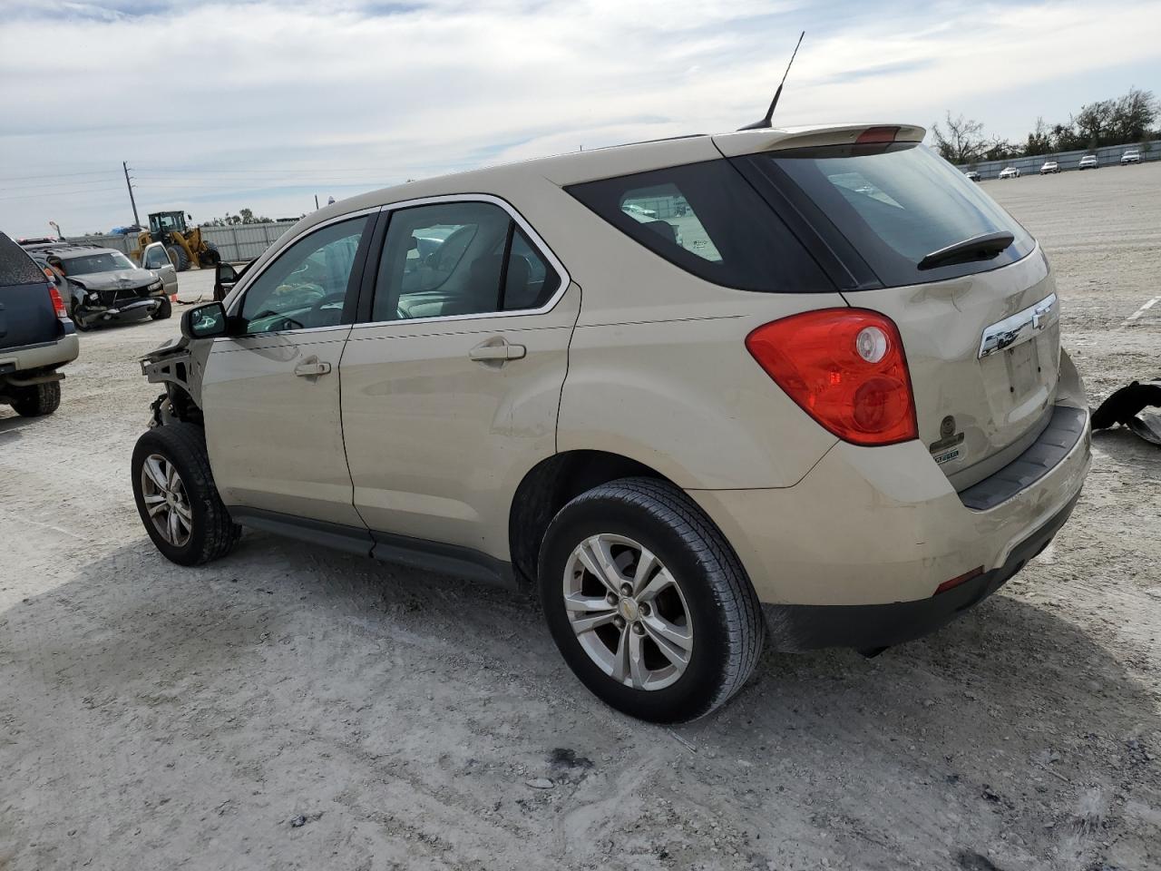 Изображение 2 2012 CHEVROLET EQUINOX LS 2012 с VIN 2GNALBEK8C1201484