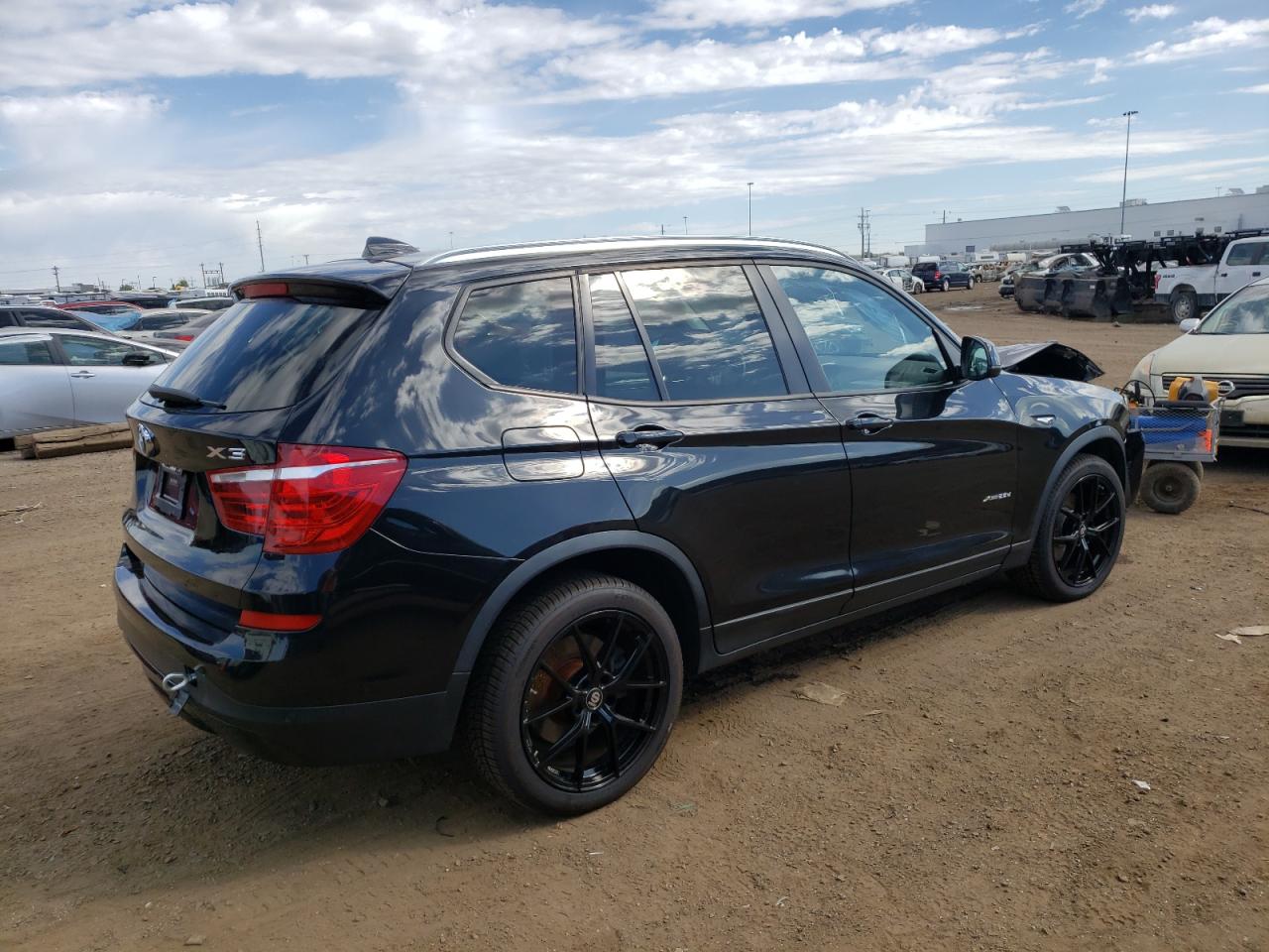 Obraz 3 z 2015 BMW X3 XDRIVE28D 2015 z VIN 5UXWY3C57F0E95643