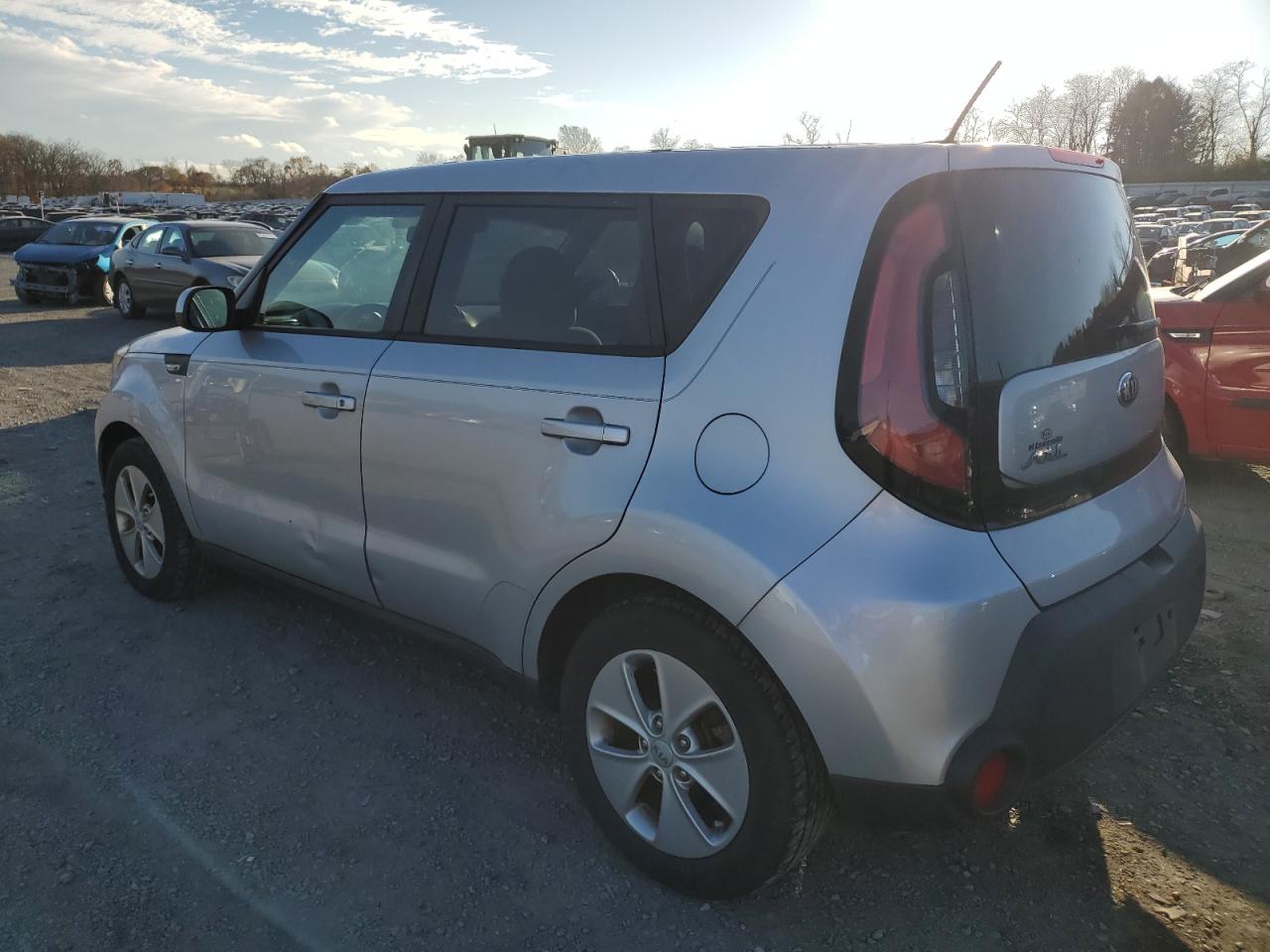 Изображение 2 Kia Soul 2014 с VIN KNDJN2A21E7723369