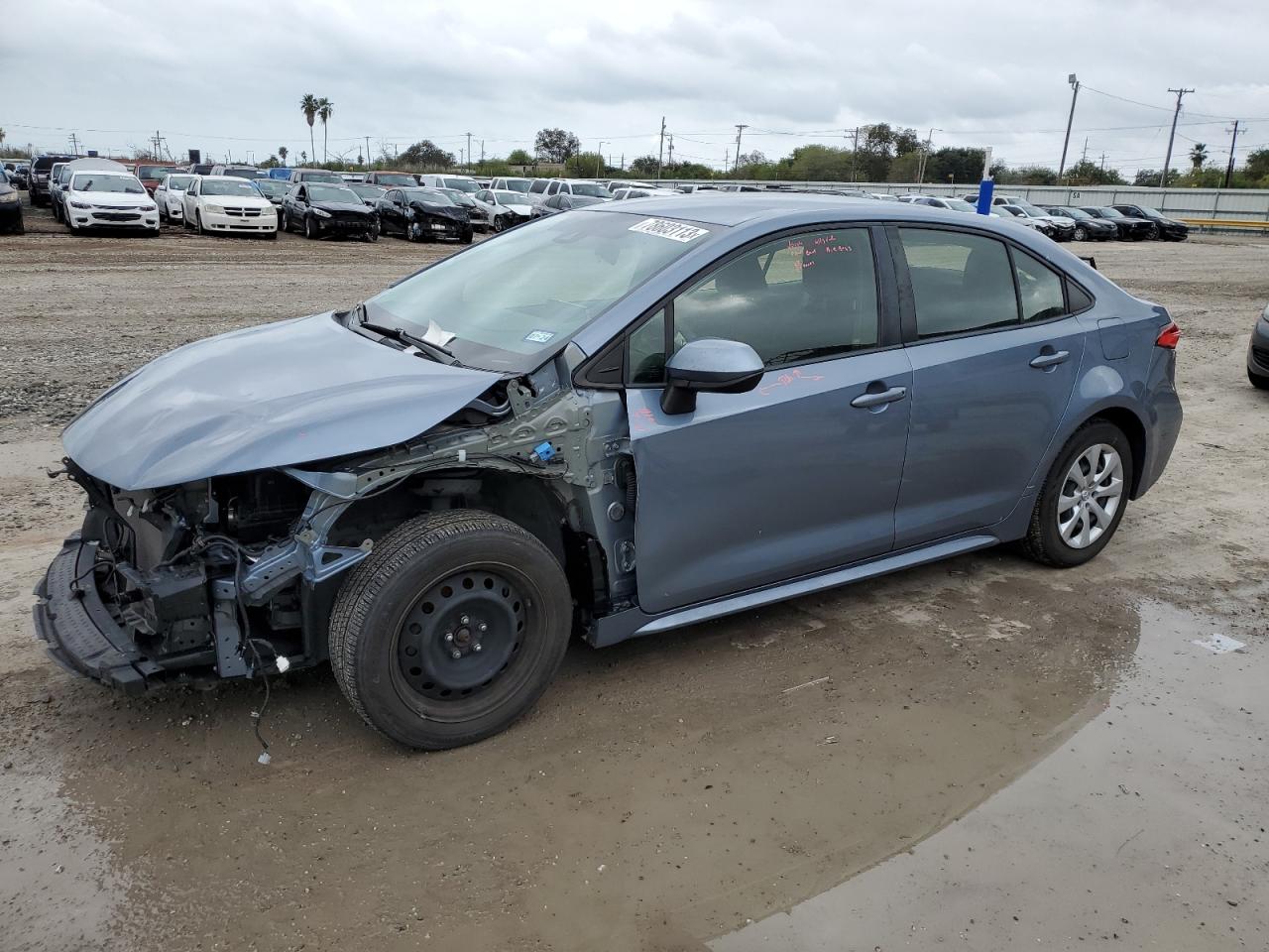 Image 1 of 2020 TOYOTA COROLLA LE 2020 with VIN JTDEPRAE9LJ064763