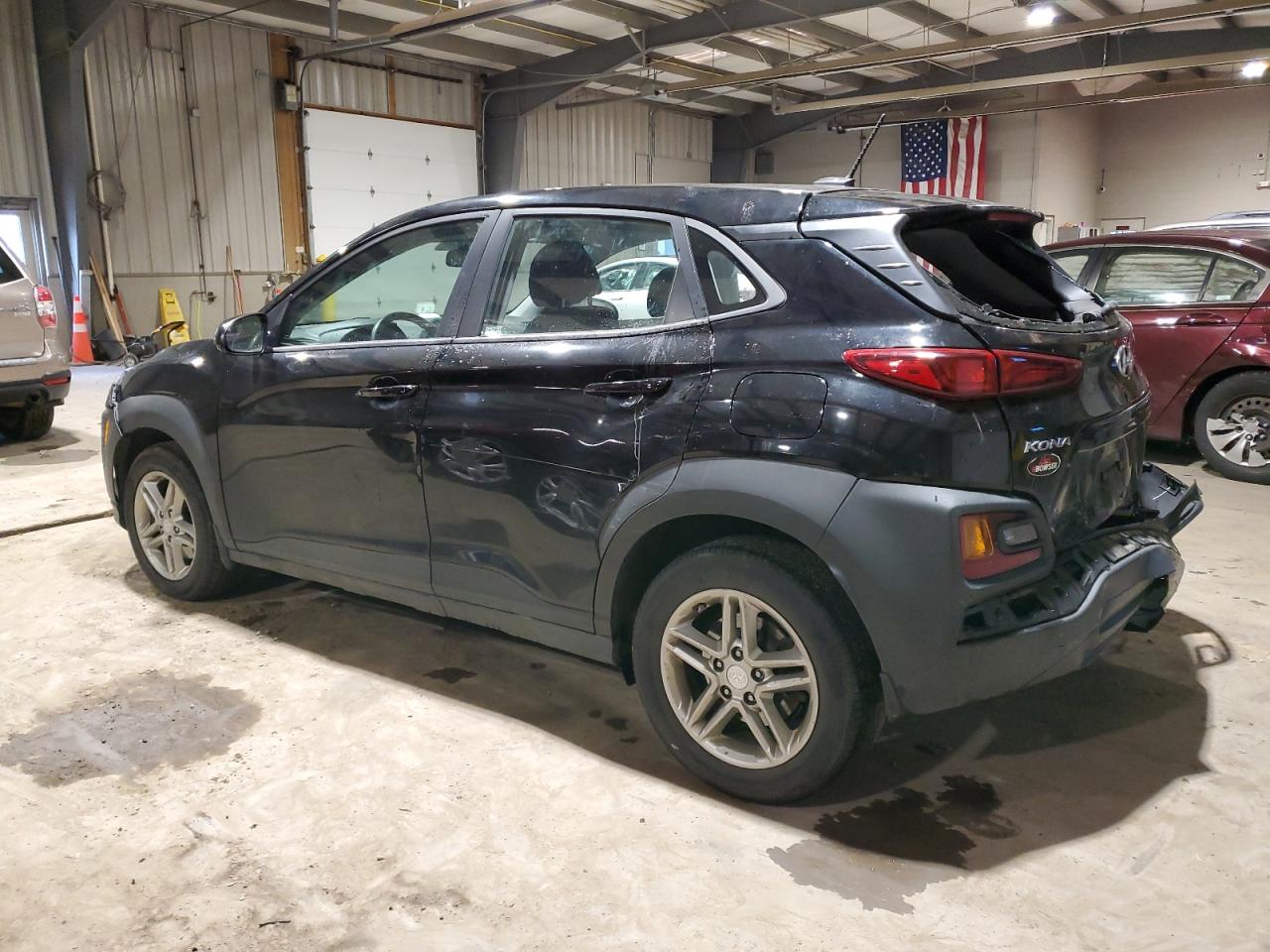 Image 2 of 2018 HYUNDAI KONA SE 2018 with VIN KM8K1CAA0JU178172