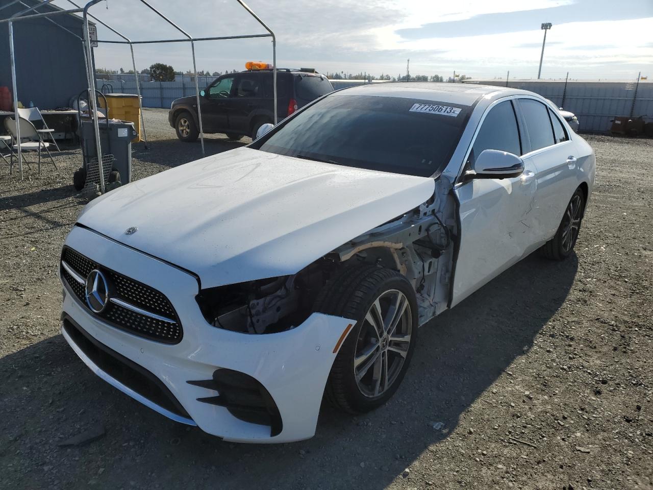Изображение 1 2021 MERCEDES-BENZ E 350 2021 с VIN W1KZF8DB4MA877094