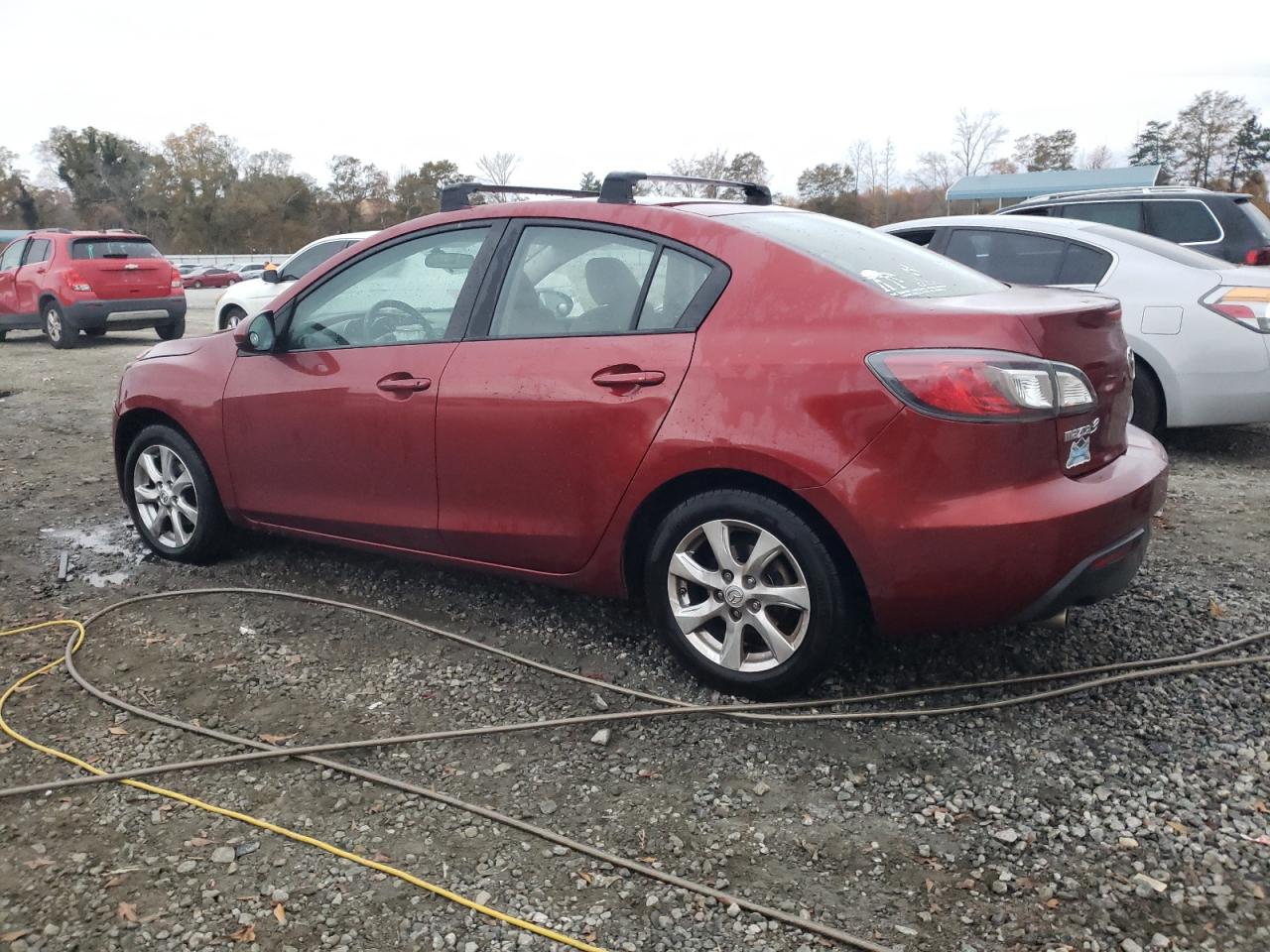 Image 2 of 2011 MAZDA 3 I 2011 with VIN JM1BL1VGXB1392185