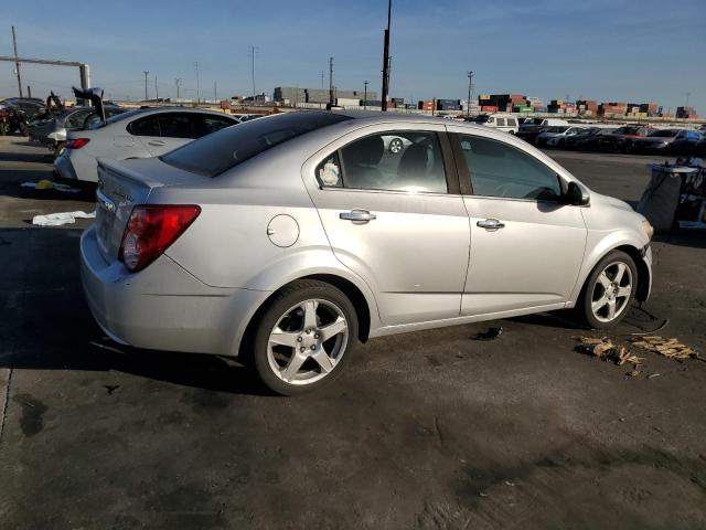 Obraz 3 z 2014 CHEVROLET SONIC LTZ 2014 z VIN 1G1JE5SG1E4123439