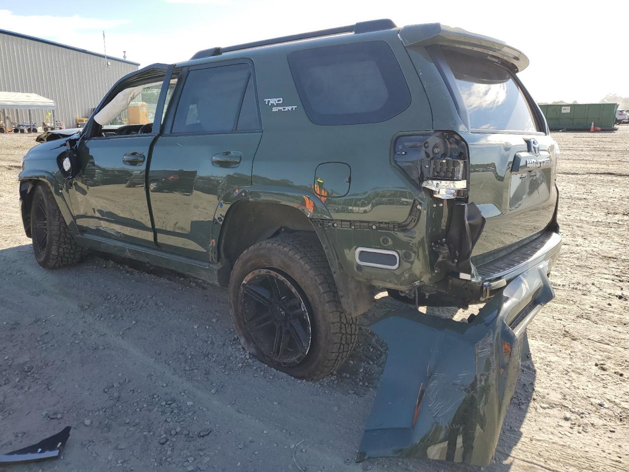 Obraz 2 z 2022 TOYOTA 4RUNNER TRD SPORT 2022 z VIN JTEAU5JR2N5257217