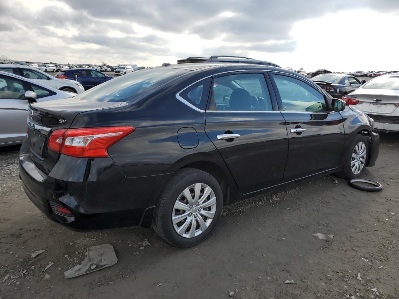 Изображение 3 2017 NISSAN SENTRA S 2017 с VIN 3N1AB7AP0HL720340
