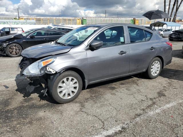 Obraz 1 z 2018 NISSAN VERSA S 2018 z VIN 3N1CN7AP2JL828870
