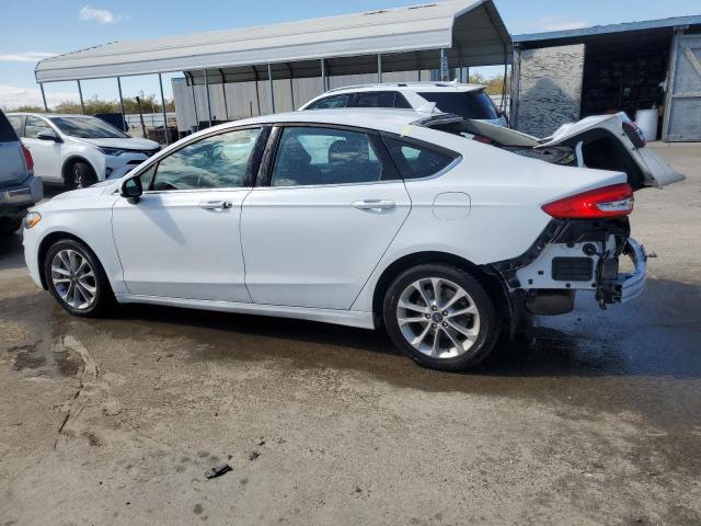 Image 2 of 2020 FORD FUSION SE 2020 with VIN 3FA6P0LU9LR113055