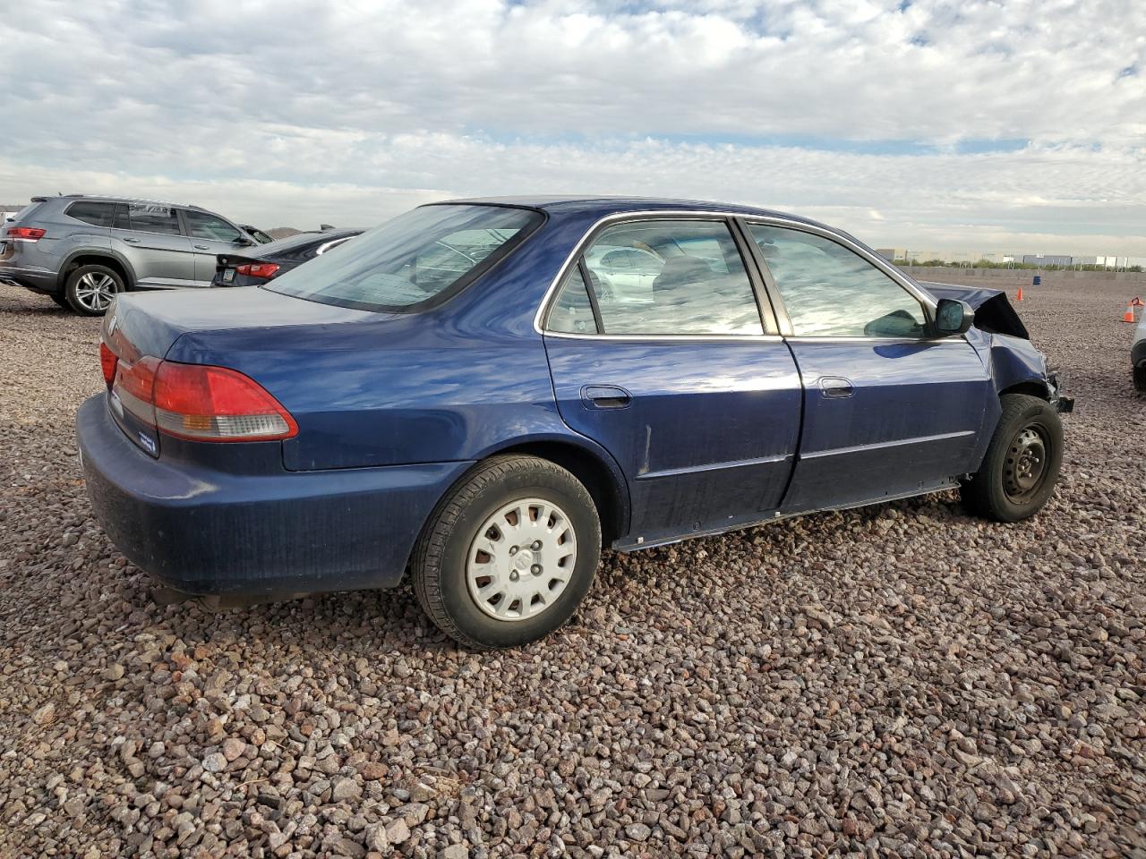 Image 3 of 2002 HONDA ACCORD VALUE 2002 with VIN 1HGCF86652A108831