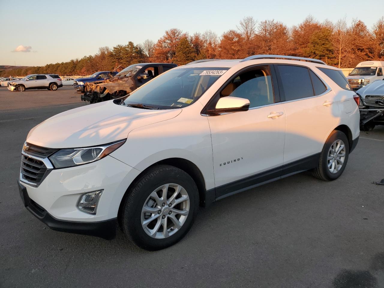 Image 1 of 2019 CHEVROLET EQUINOX LT 2019 with VIN 2GNAXUEV9K6296570