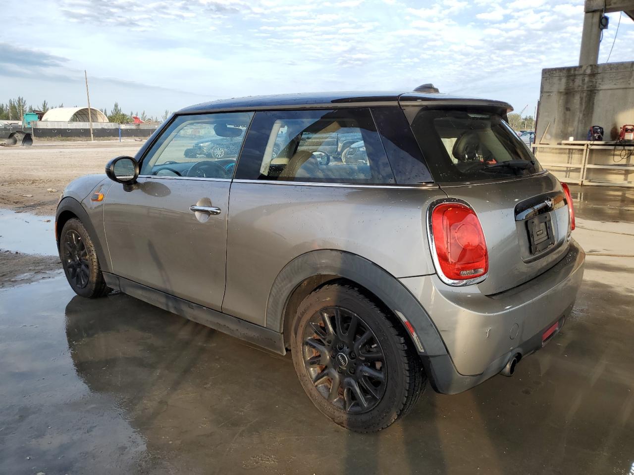 Изображение 2 2016 MINI COOPER  2016 с VIN WMWXP5C5XG3B77310