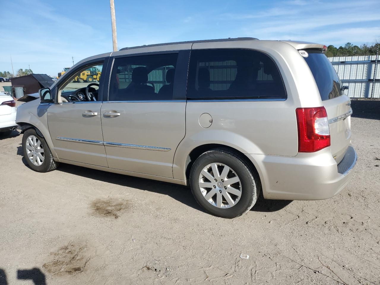 Image 2 of 2016 CHRYSLER TOWN & COUNTRY TOURING 2016 with VIN 2C4RC1BG7GR185677