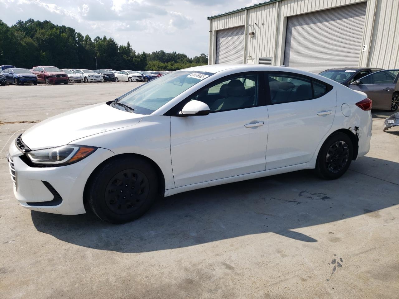 Image 1 of Hyundai Elantra Se 2017 with VIN 5NPD74LF0HH192300