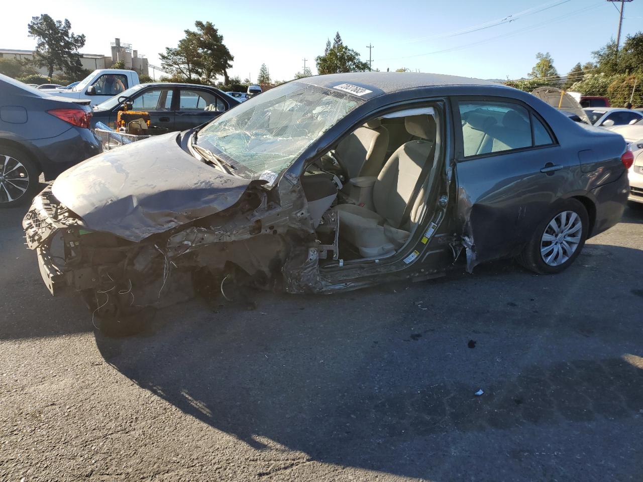 Image 1 of 2012 TOYOTA COROLLA BASE 2012 with VIN 2T1BU4EE9CC805935