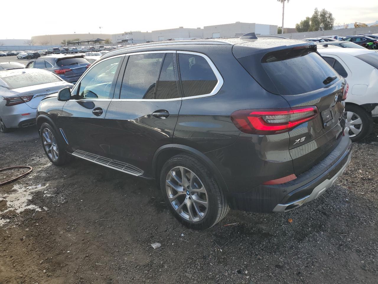 Obraz 2 z 2023 BMW X5 XDRIVE40I 2023 z VIN 5UXCR6C08P9N98795
