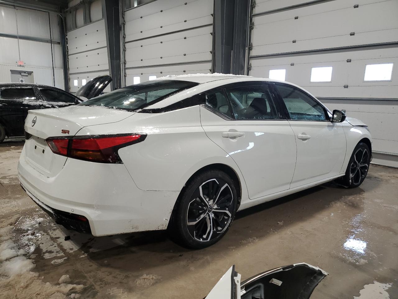 Изображение 3 2023 NISSAN ALTIMA SR 2023 с VIN 1N4BL4CV9PN386175