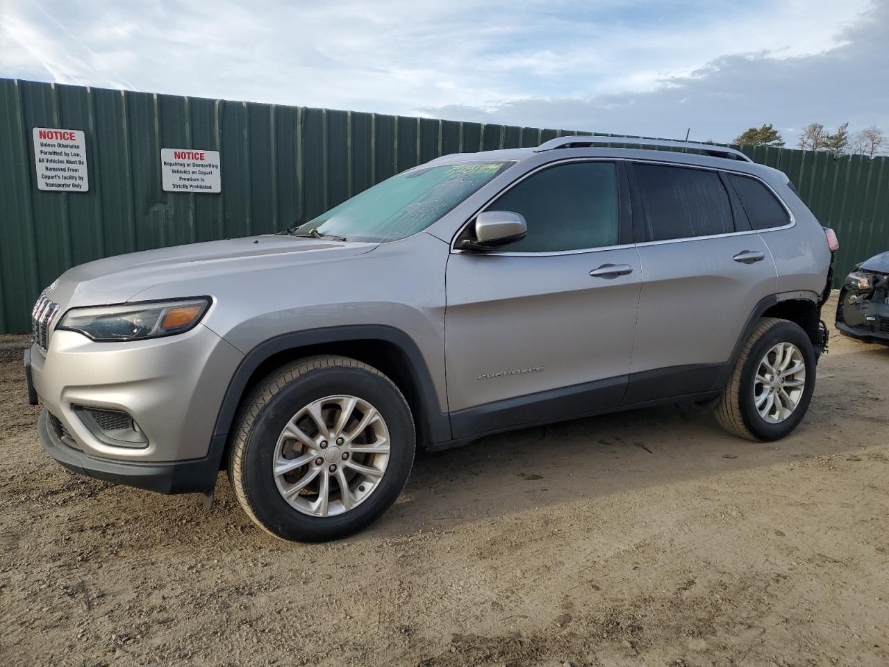 Obraz 1 z 2019 JEEP CHEROKEE LATITUDE 2019 z VIN 1C4PJMCB1KD409863
