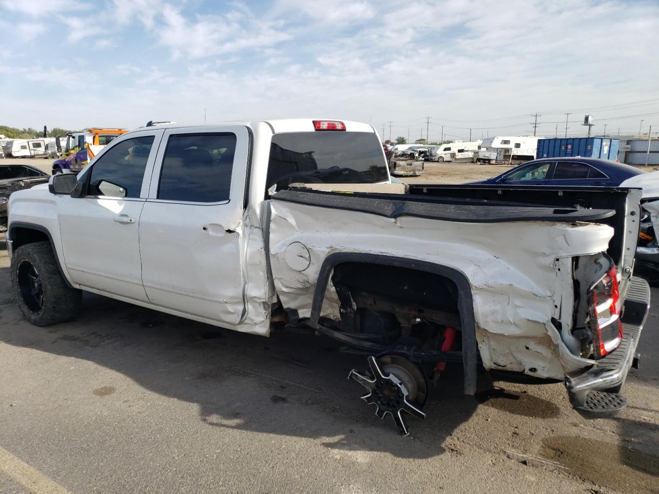 Image 2 of 2017 GMC SIERRA K1500 SLE 2017 with VIN 3GTU2MECXHG151859