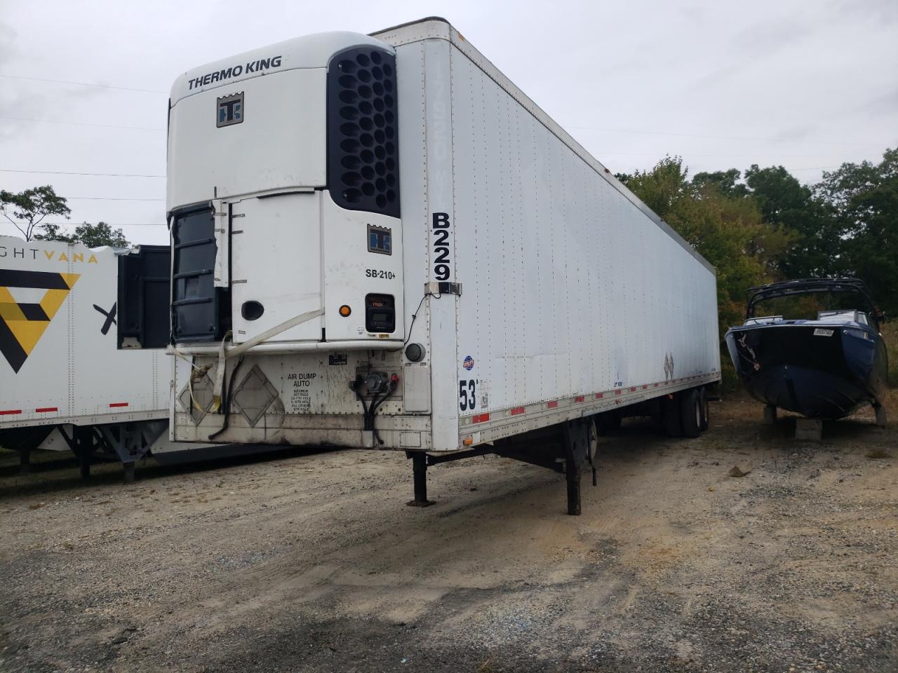 Obraz 2 z 2011 UTILITY                     UTILITY 2011 z VIN 1UYVS2530BU892505