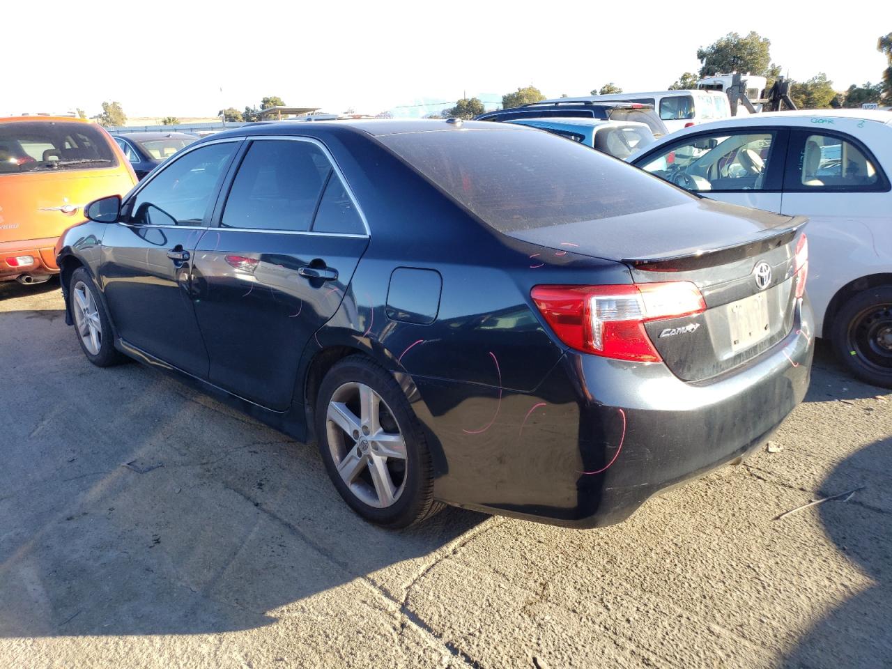 Изображение 2 2013 TOYOTA CAMRY L 2013 с VIN 4T1BF1FK1DU282035