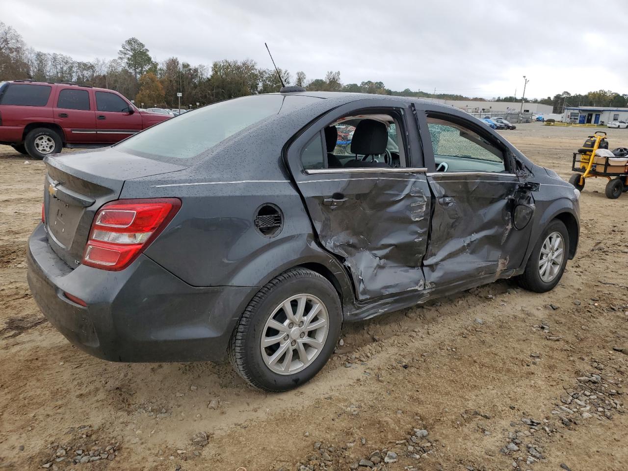 Image 3 of 2018 CHEVROLET SONIC LT 2018 with VIN 1G1JD5SH4J4139656