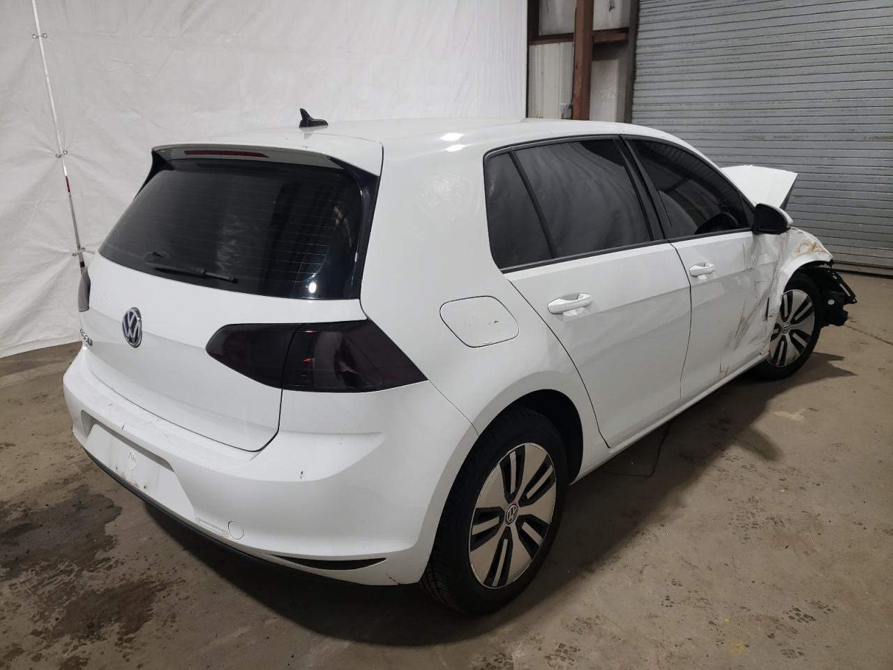 Image 3 of 2016 VOLKSWAGEN E-GOLF SE 2016 with VIN WVWKP7AU3GW907766