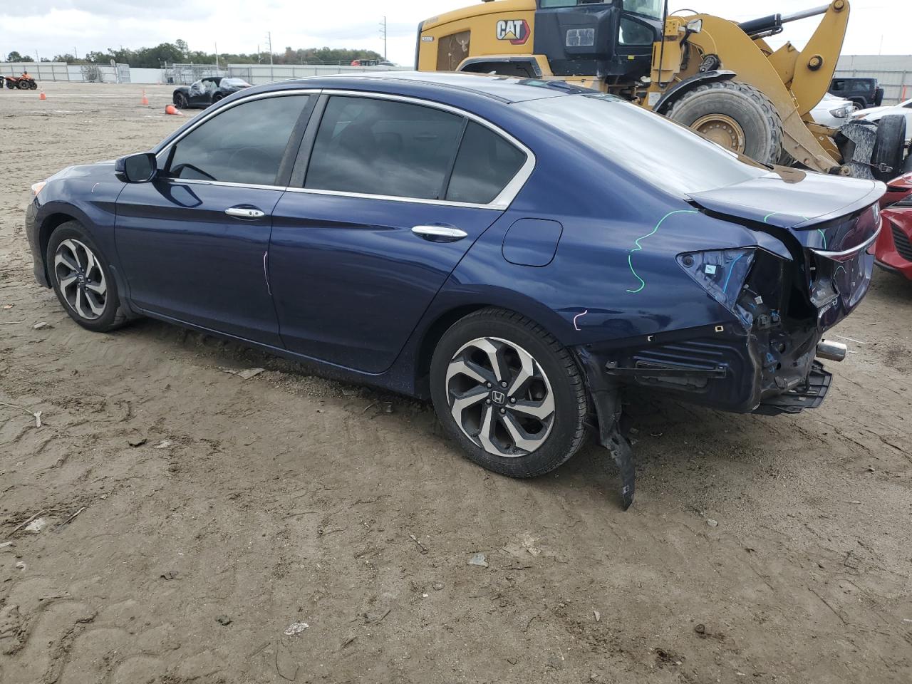 Image 2 of 2016 HONDA ACCORD EXL 2016 with VIN 1HGCR2F86GA138062
