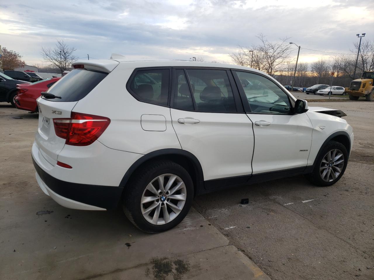 Изображение 3 2013 BMW X3 XDRIVE28I 2013 с VIN 5UXWX9C56D0A14512