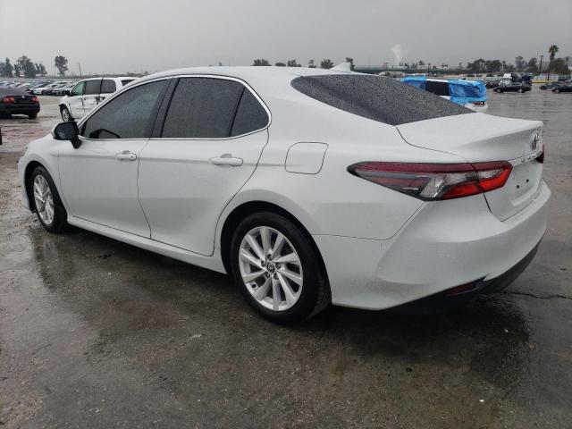 Obraz 2 z 2022 TOYOTA CAMRY LE 2022 z VIN 4T1C11AK5NU067544