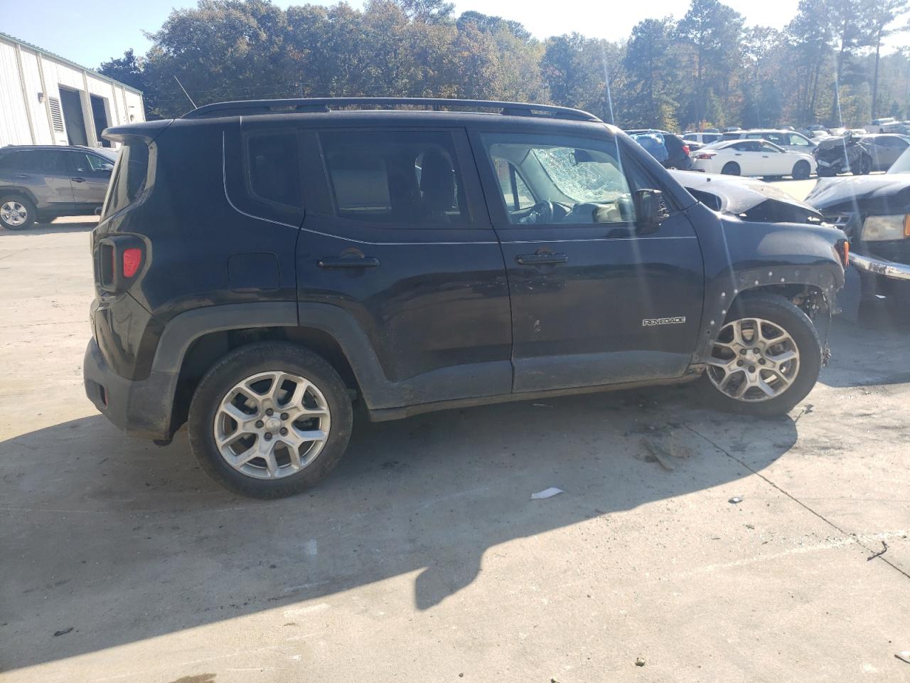 Image 3 of 2015 JEEP RENEGADE LATITUDE 2015 with VIN ZACCJABT5FPB35176