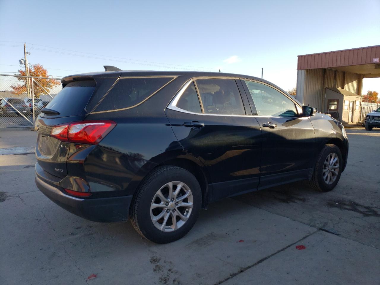 Image 3 of 2020 CHEVROLET EQUINOX LT 2020 with VIN 2GNAXUEV5L6140849