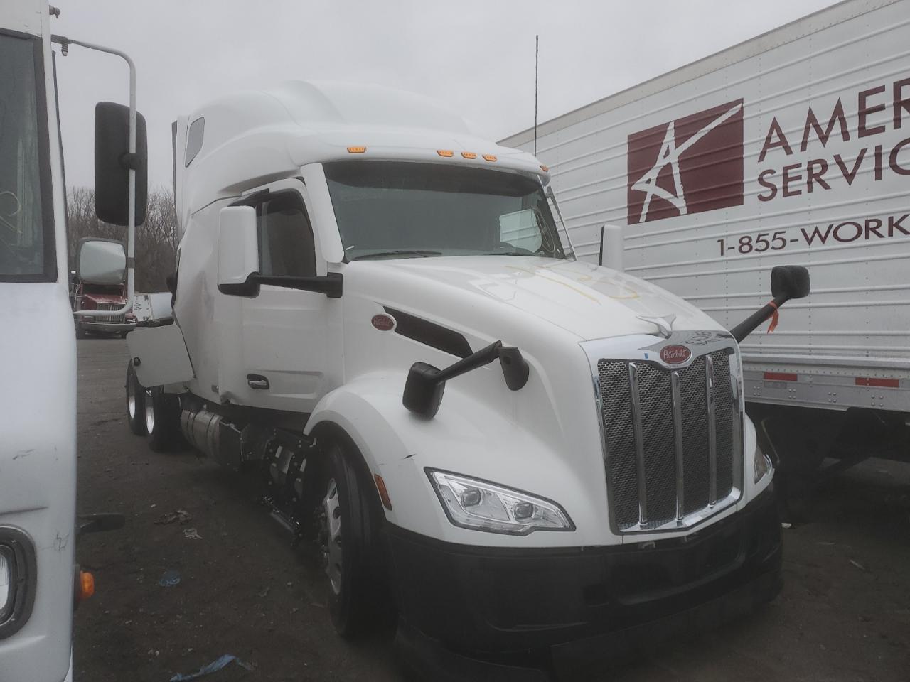 2024 PETERBILT 579  2024 image