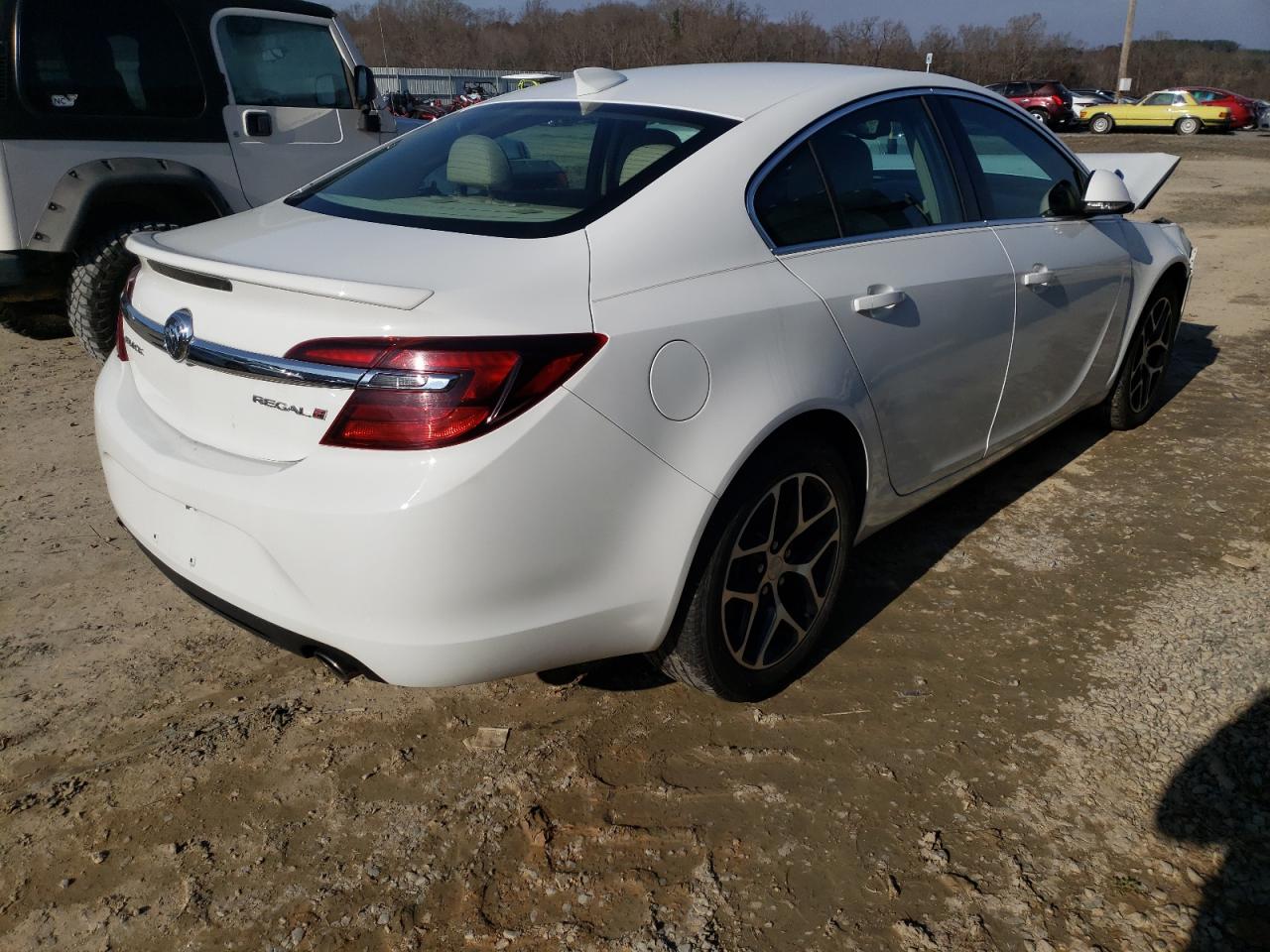 Obraz 3 z 2017 BUICK REGAL SPORT TOURING 2017 z VIN 2G4GL5EX9H9163476