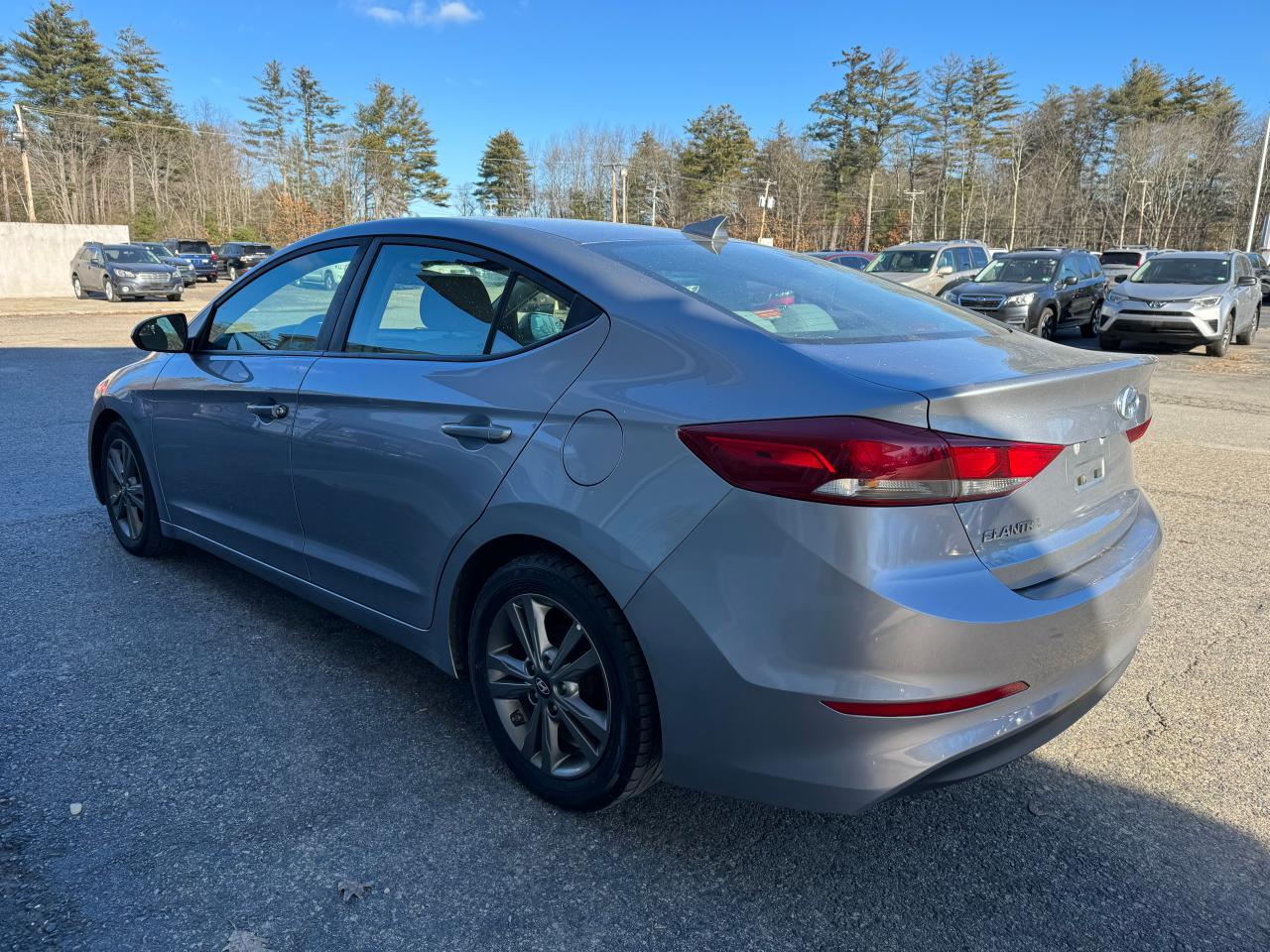Image 3 of 2017 HYUNDAI ELANTRA SE 2017 with VIN 5NPD84LF0HH080044