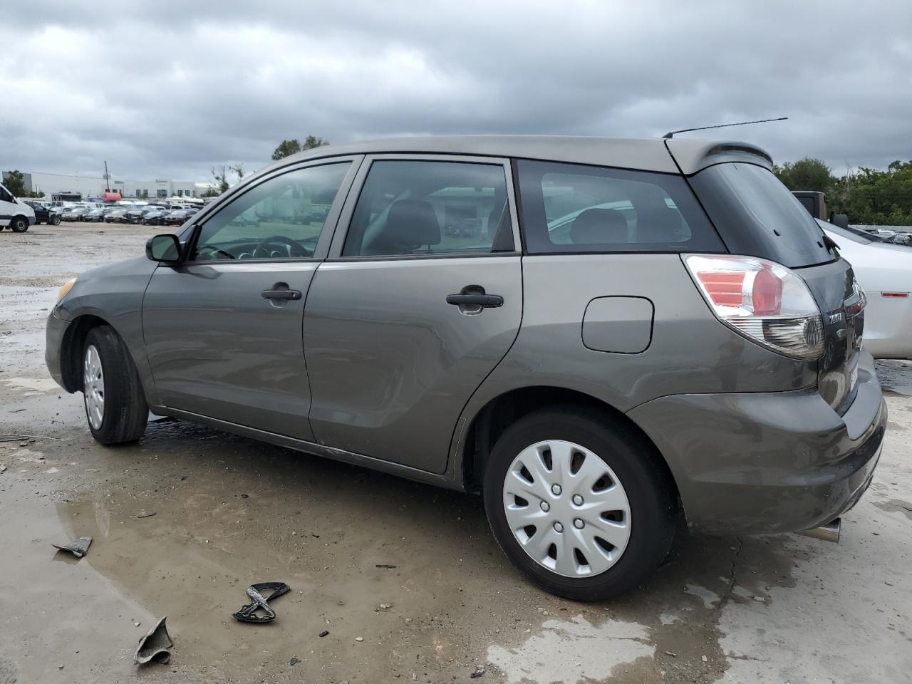 Image 2 of 2008 TOYOTA COROLLA MATRIX XR 2008 with VIN 2T1KR32E58C707136