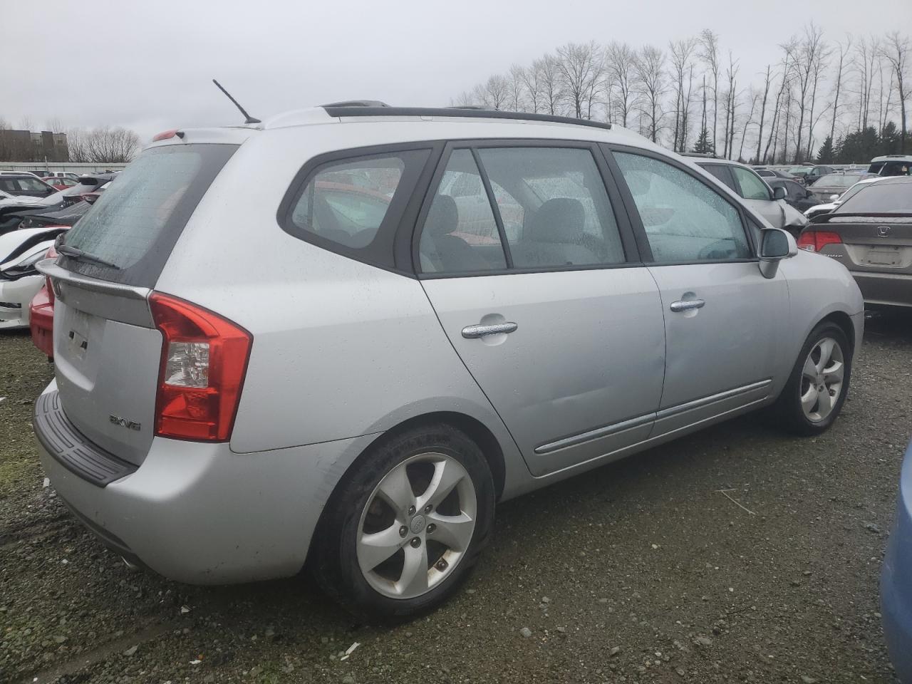 Изображение 3 2007 KIA RONDO LX 2007 с VIN KNAFG526177105942