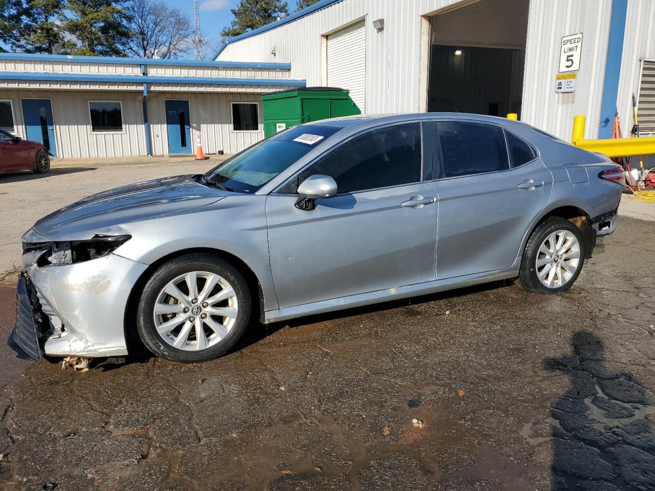 Изображение 1 2018 TOYOTA CAMRY L 2018 с VIN 4T1B11HK6JU590437