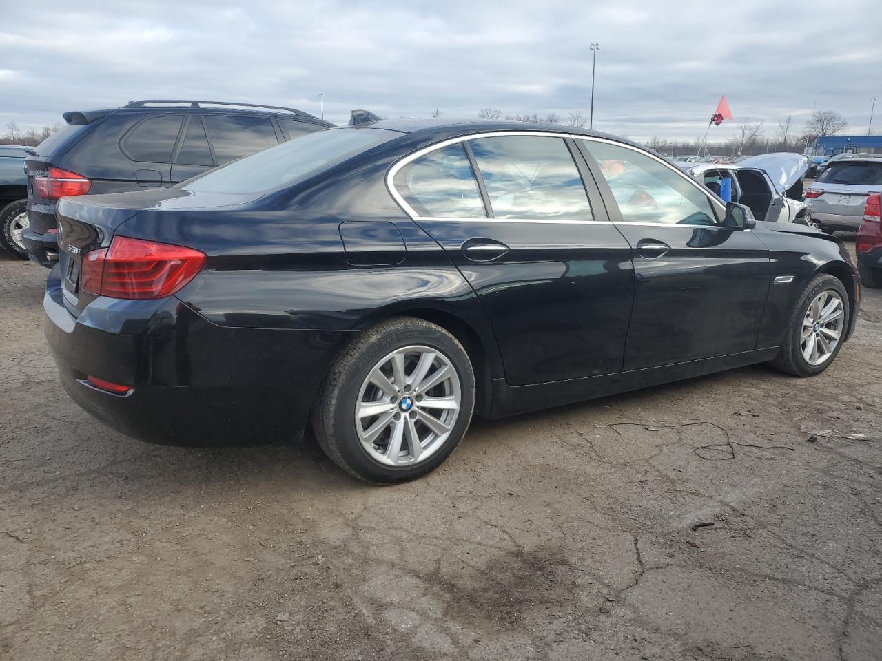 Изображение 3 2016 BMW 528 I 2016 с VIN WBA5A5C5XGG354145