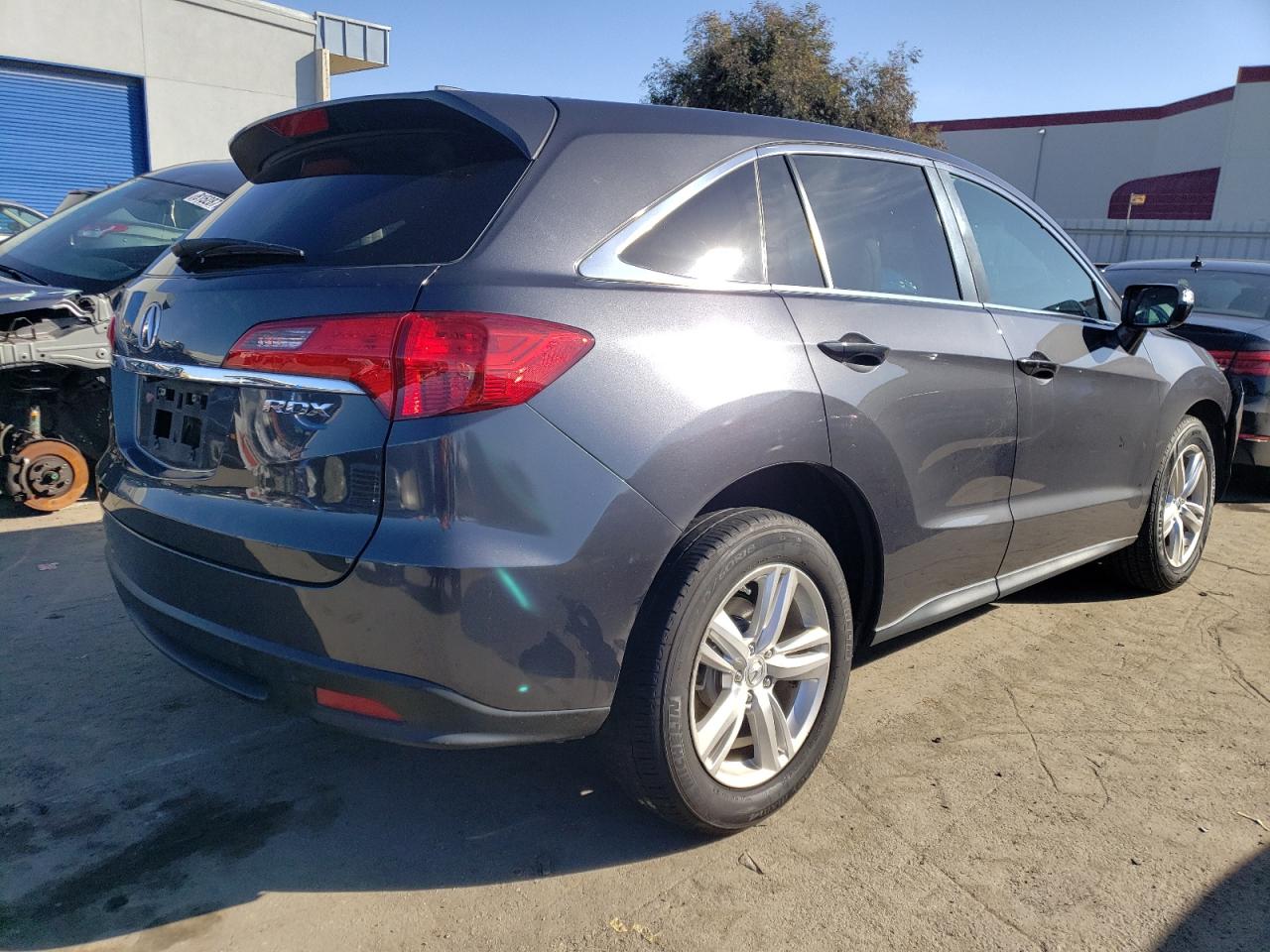 Изображение 3 2015 ACURA RDX  2015 с VIN 5J8TB3H3XFL005688