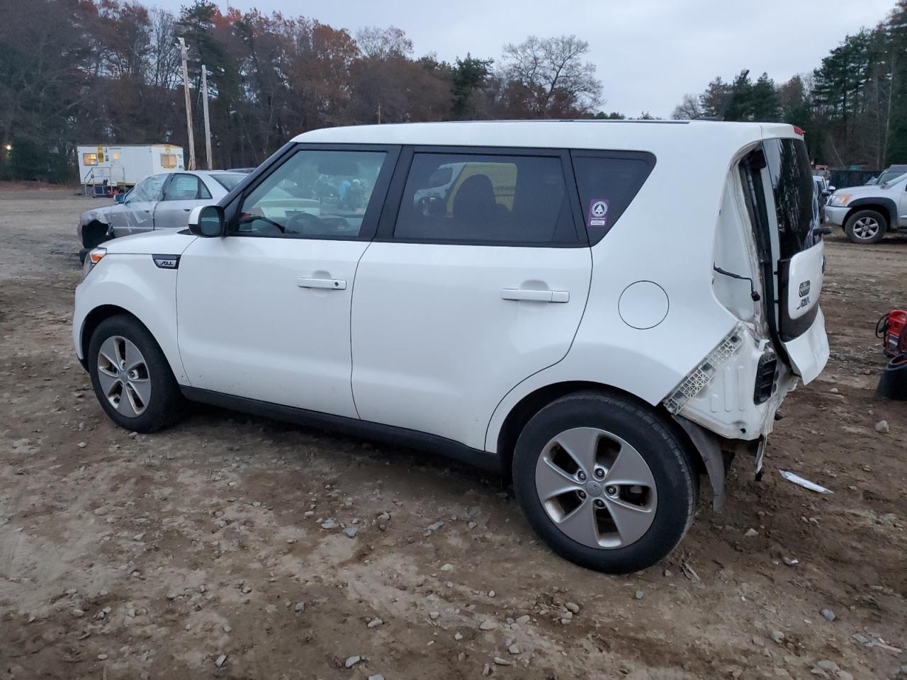 Изображение 2 2016 KIA SOUL  2016 с VIN KNDJN2A27G7260401