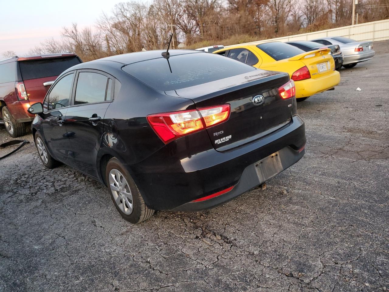 Изображение 2 2017 KIA RIO LX 2017 с VIN KNADM4A35H6048590