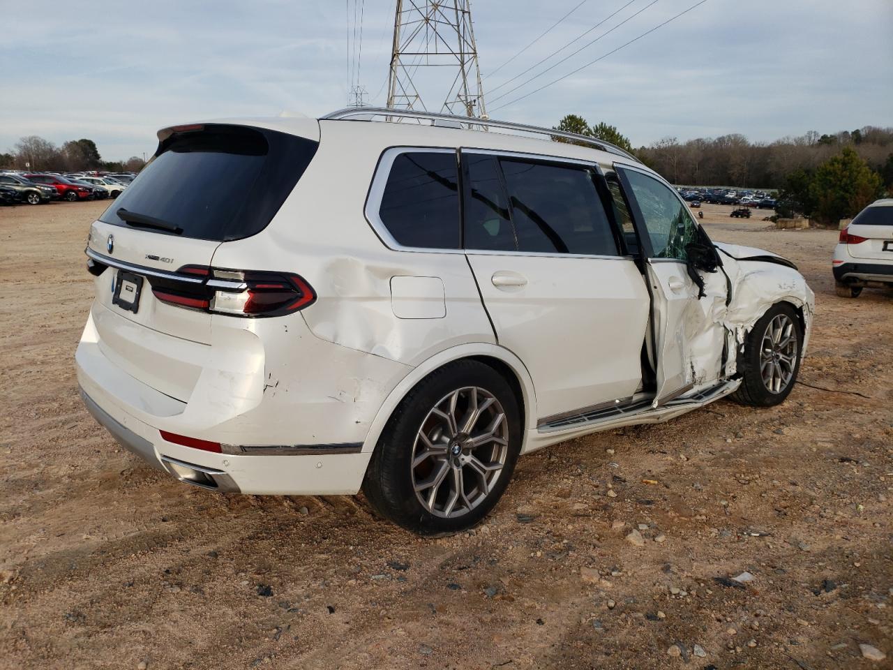 Obraz 3 z 2023 BMW X7 XDRIVE40I 2023 z VIN 5UX23EM01P9N90785