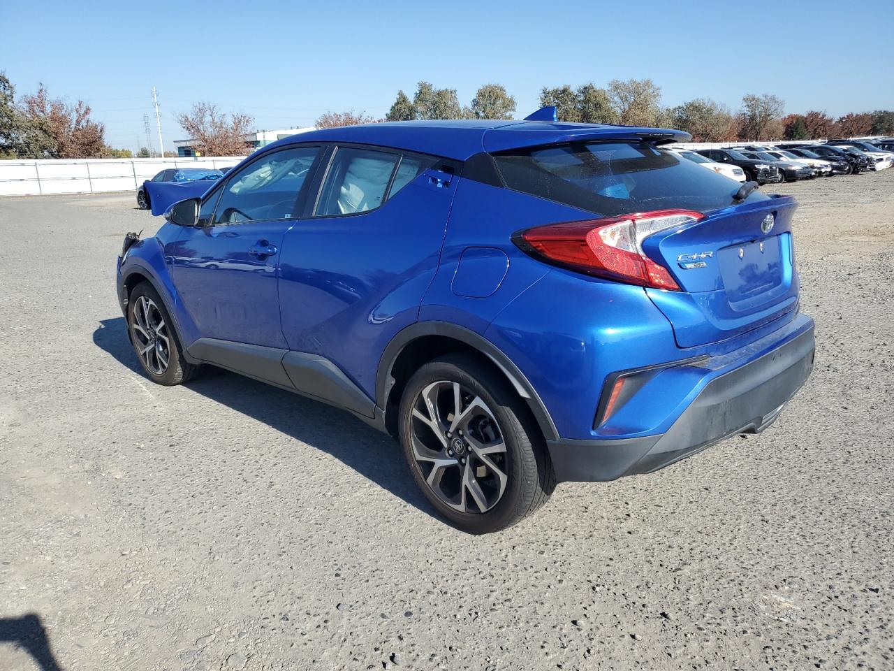 Изображение 2 2018 TOYOTA C-HR XLE 2018 с VIN NMTKHMBX3JR001093