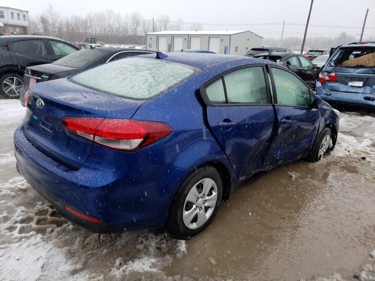 Изображение 3 2018 KIA FORTE LX 2018 с VIN 3KPFK4A79JE273115