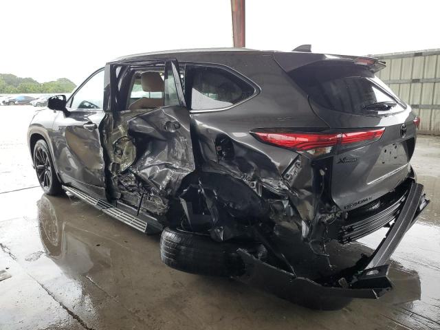 Image 2 of 2022 TOYOTA HIGHLANDER XLE 2022 with VIN 5TDGZRAH4NS126105