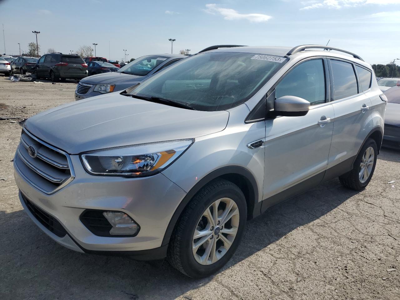 Изображение 1 2018 FORD ESCAPE SE 2018 с VIN 1FMCU9GD4JUB82788