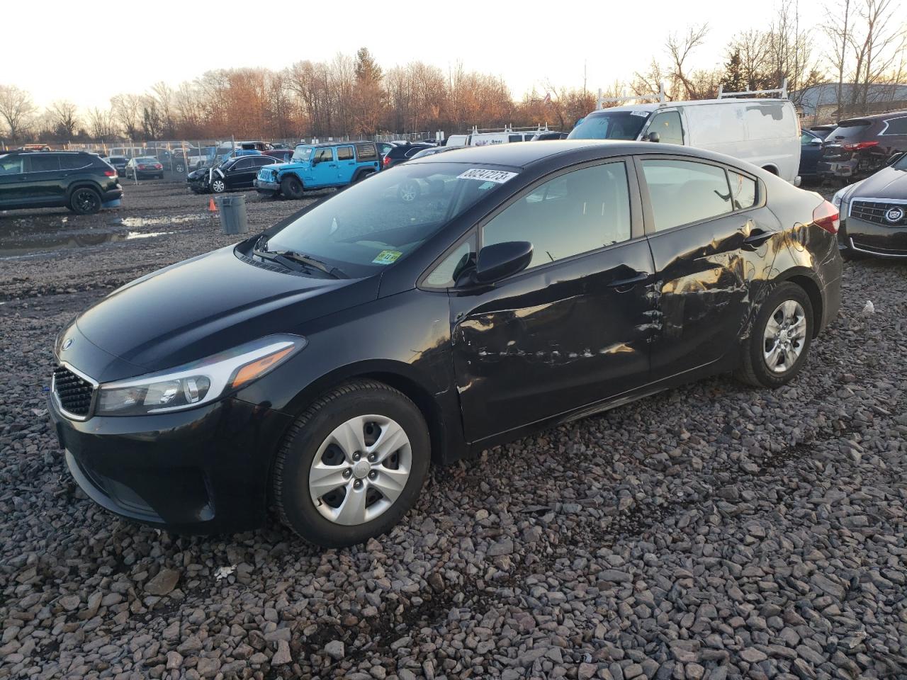 Image 1 of 2017 KIA FORTE LX 2017 with VIN 3KPFK4A75HE039581