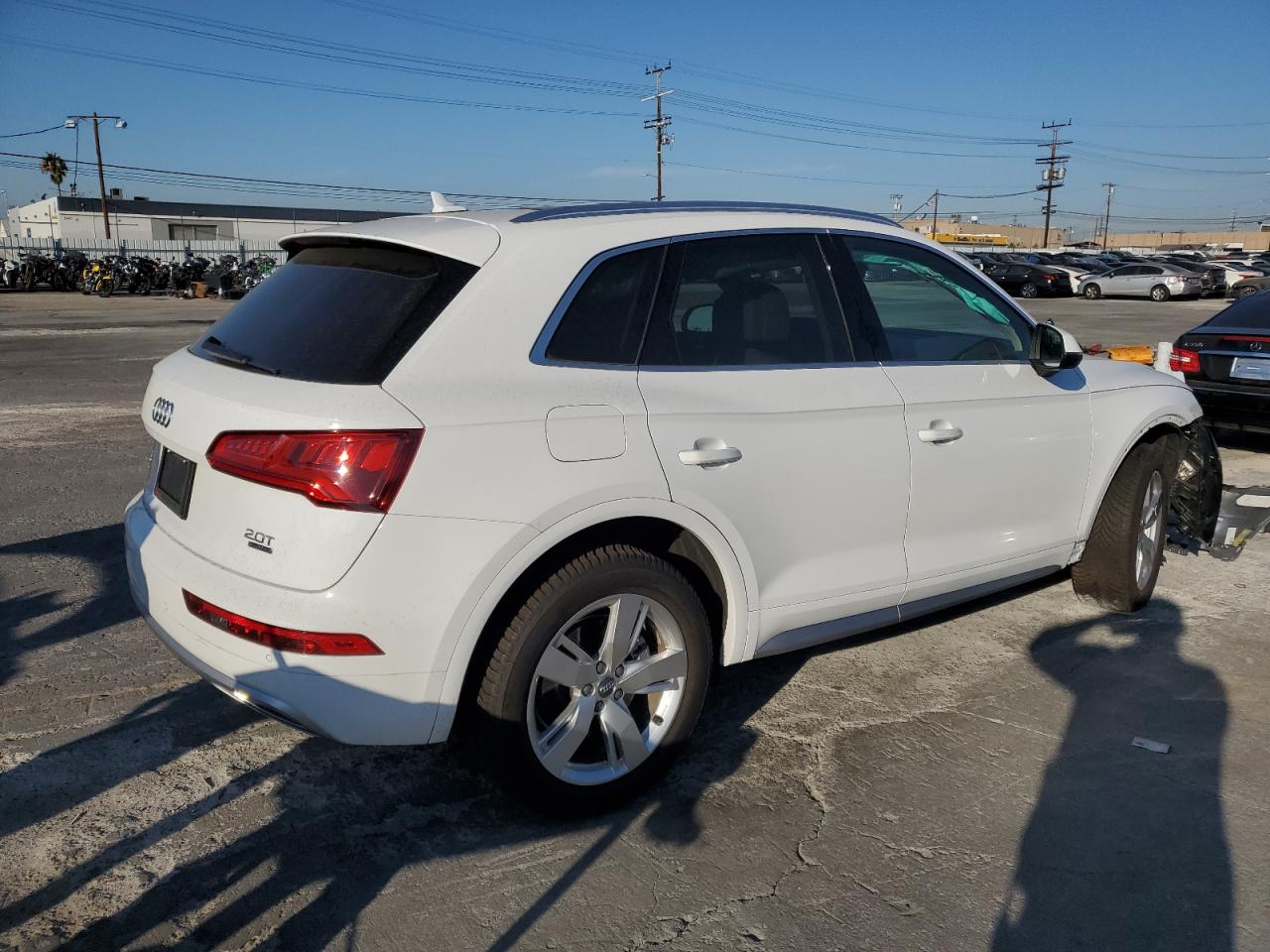 Image 3 of 2018 AUDI Q5 PREMIUM PLUS 2018 with VIN WA1BNAFY2J2054963
