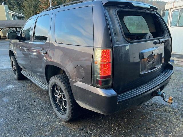 Image 3 of 2010 CHEVROLET TAHOE K1500 LT 2010 with VIN 1GNUKBE05AR249057