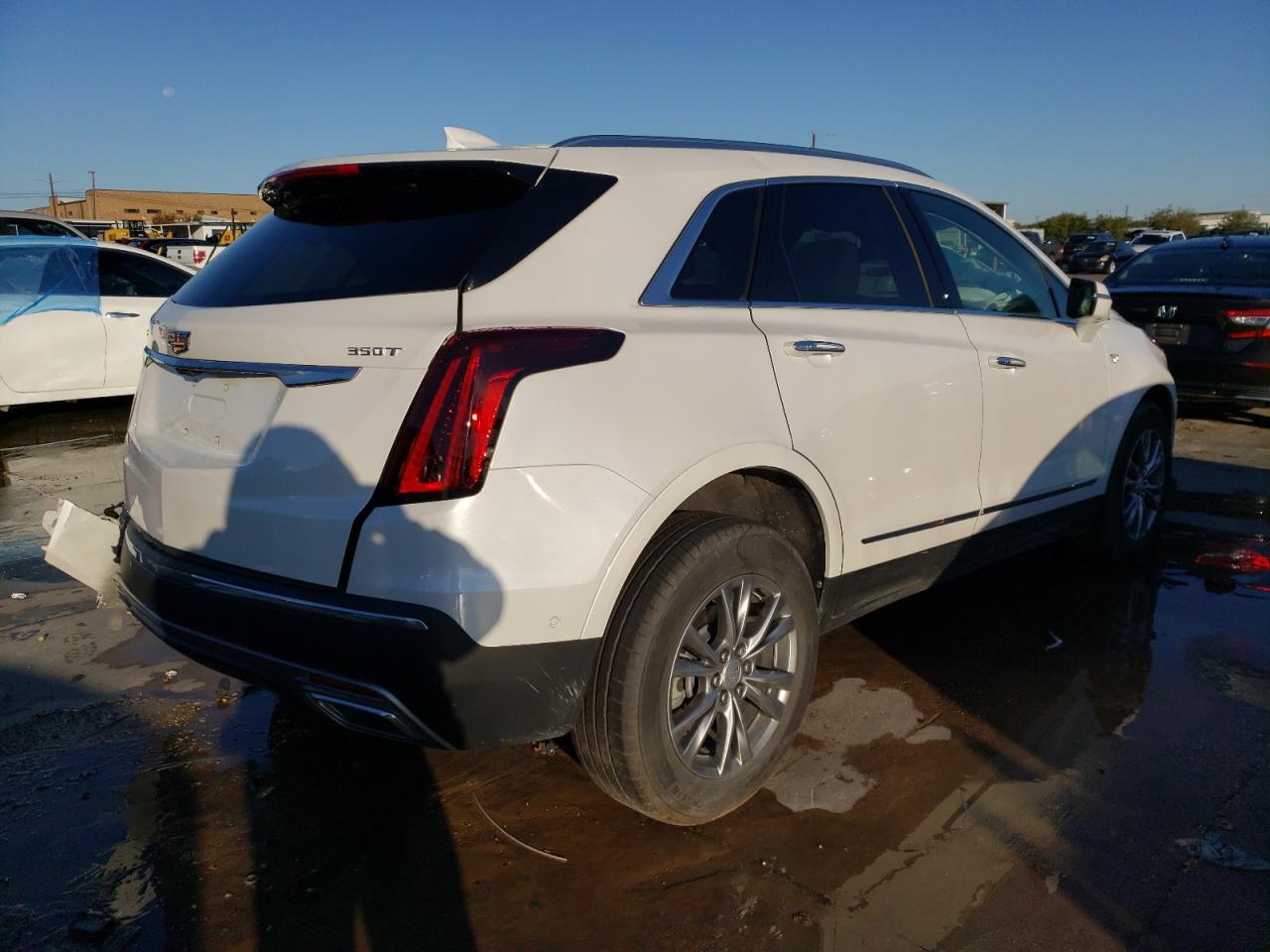 Obraz 3 z 2022 CADILLAC XT5 PREMIUM LUXURY 2022 z VIN 1GYKNCR44NZ118602